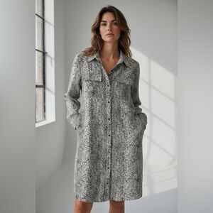 FEMME Boutique Stylish Black and White Snake Print Dress SZ: US S